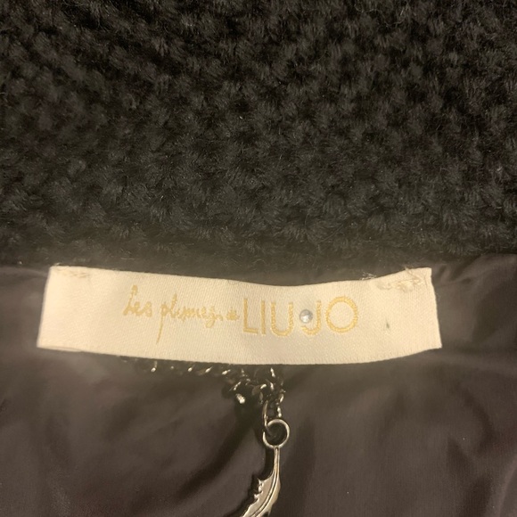 Liu Jo - Italy :Puffer jacket with knit sleeves - Picture 8 of 8